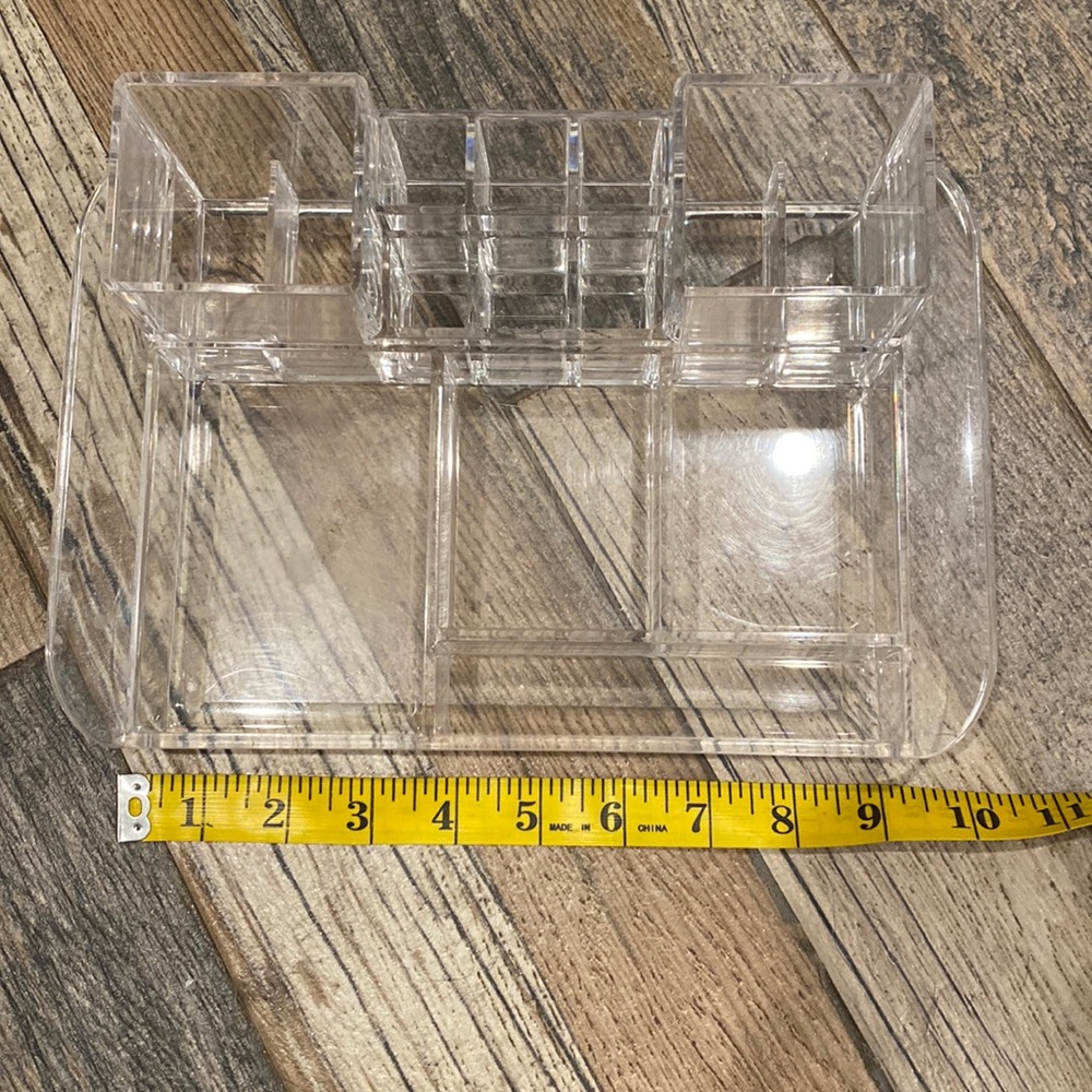 Acrylic make up organizer